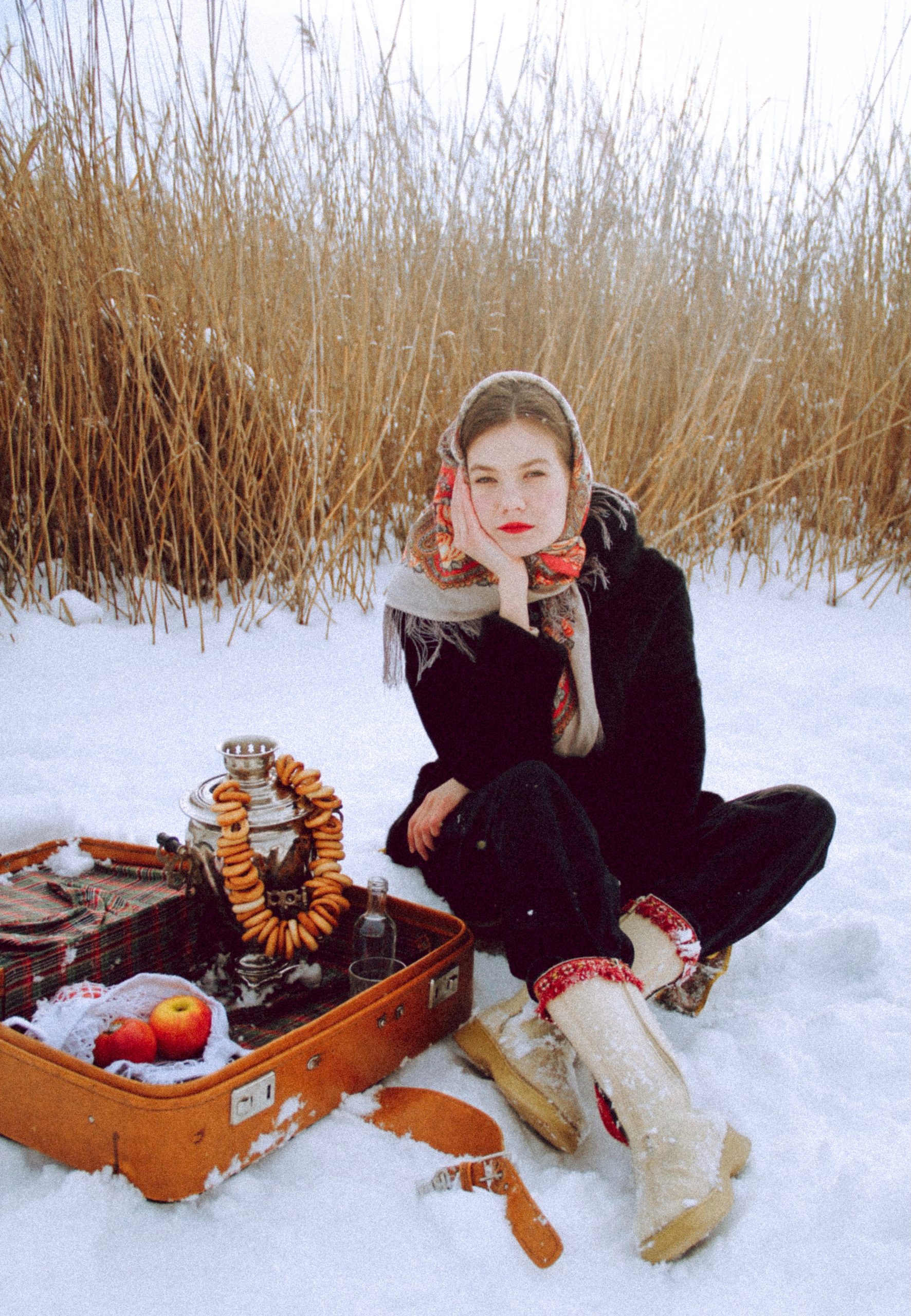 winter picnic for a cheap toronto date idea
